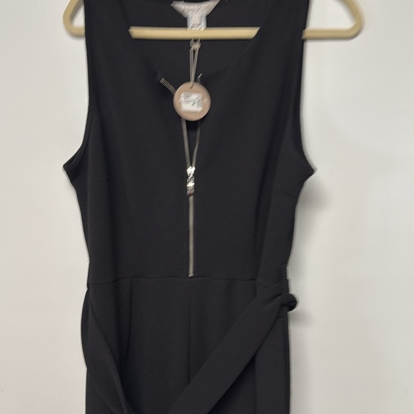 Black jumpsuit NWT - Picture 4 of 4
